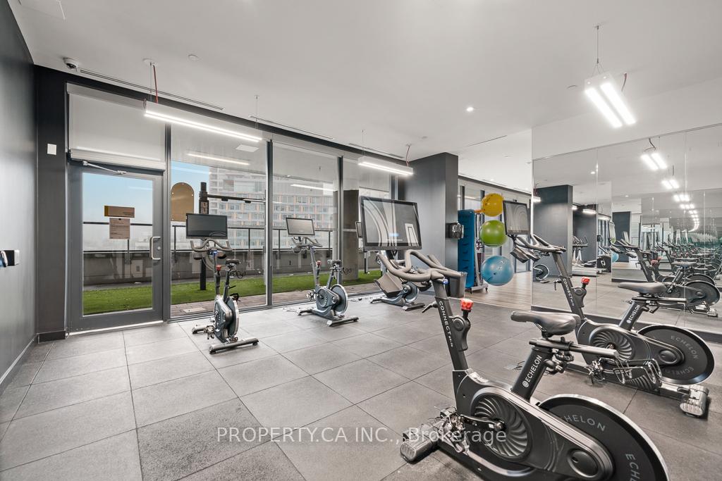 159 Wellesley Street E 2911