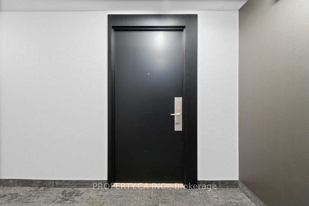 159 Wellesley Street E 2911