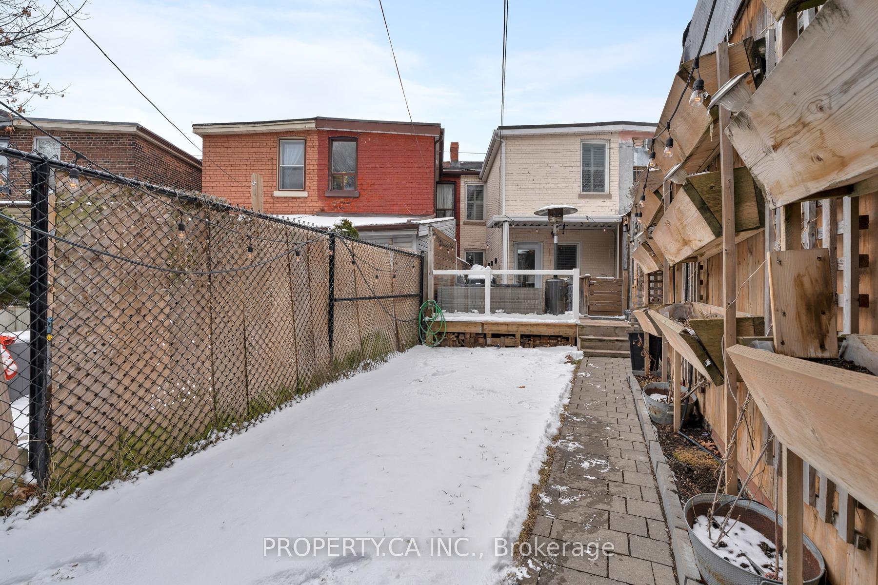 283 Lansdowne Avenue