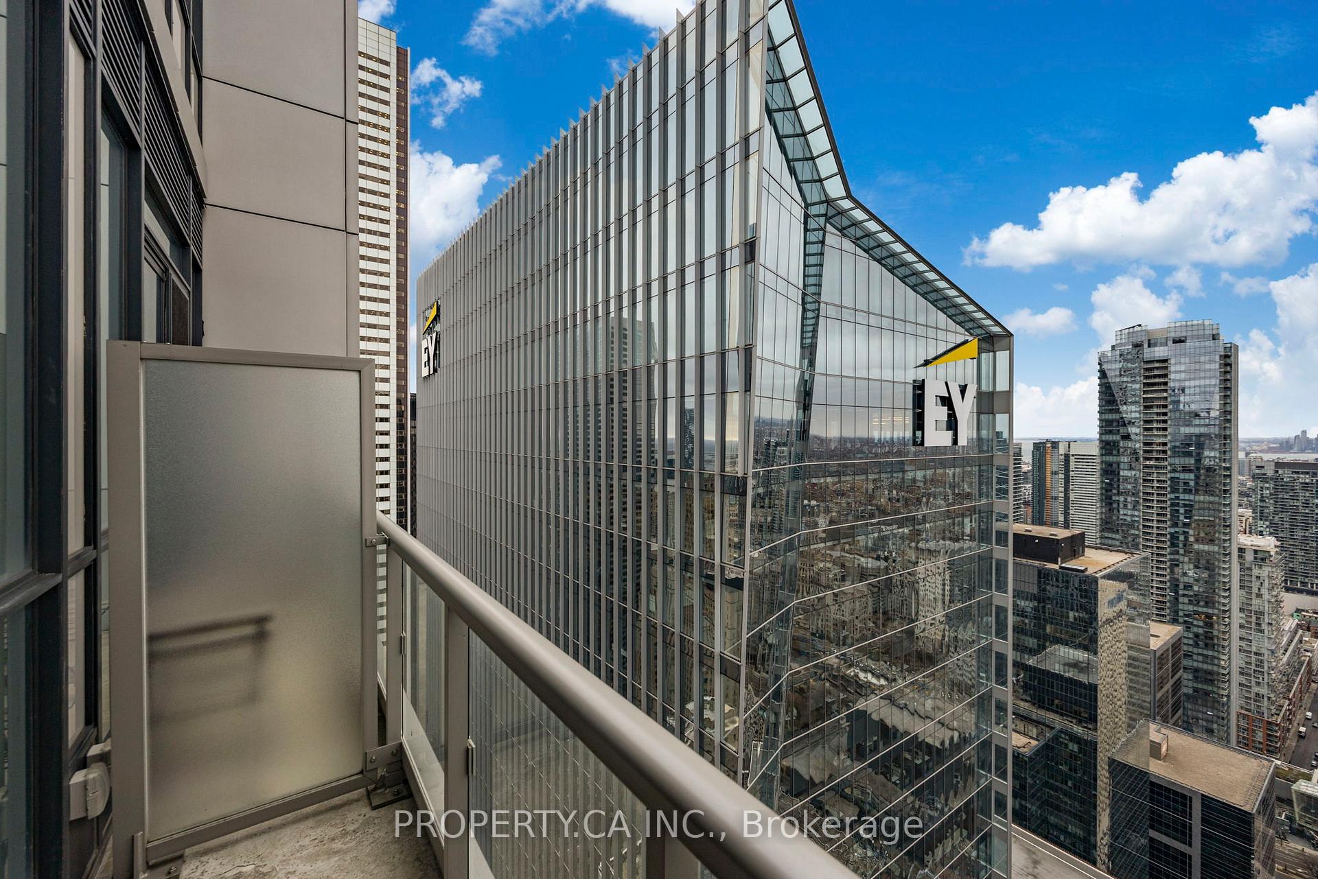 70 Temperance Street PH12