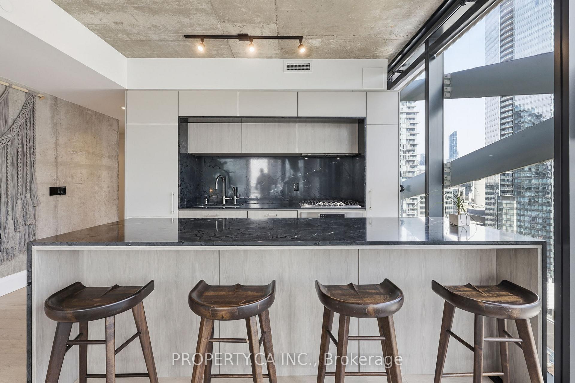 224 King Street W 1904