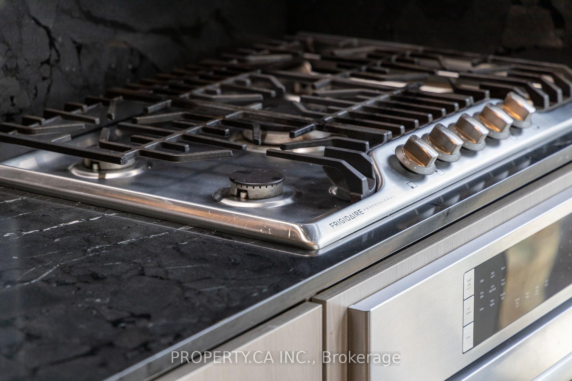 224 King Street W 1904