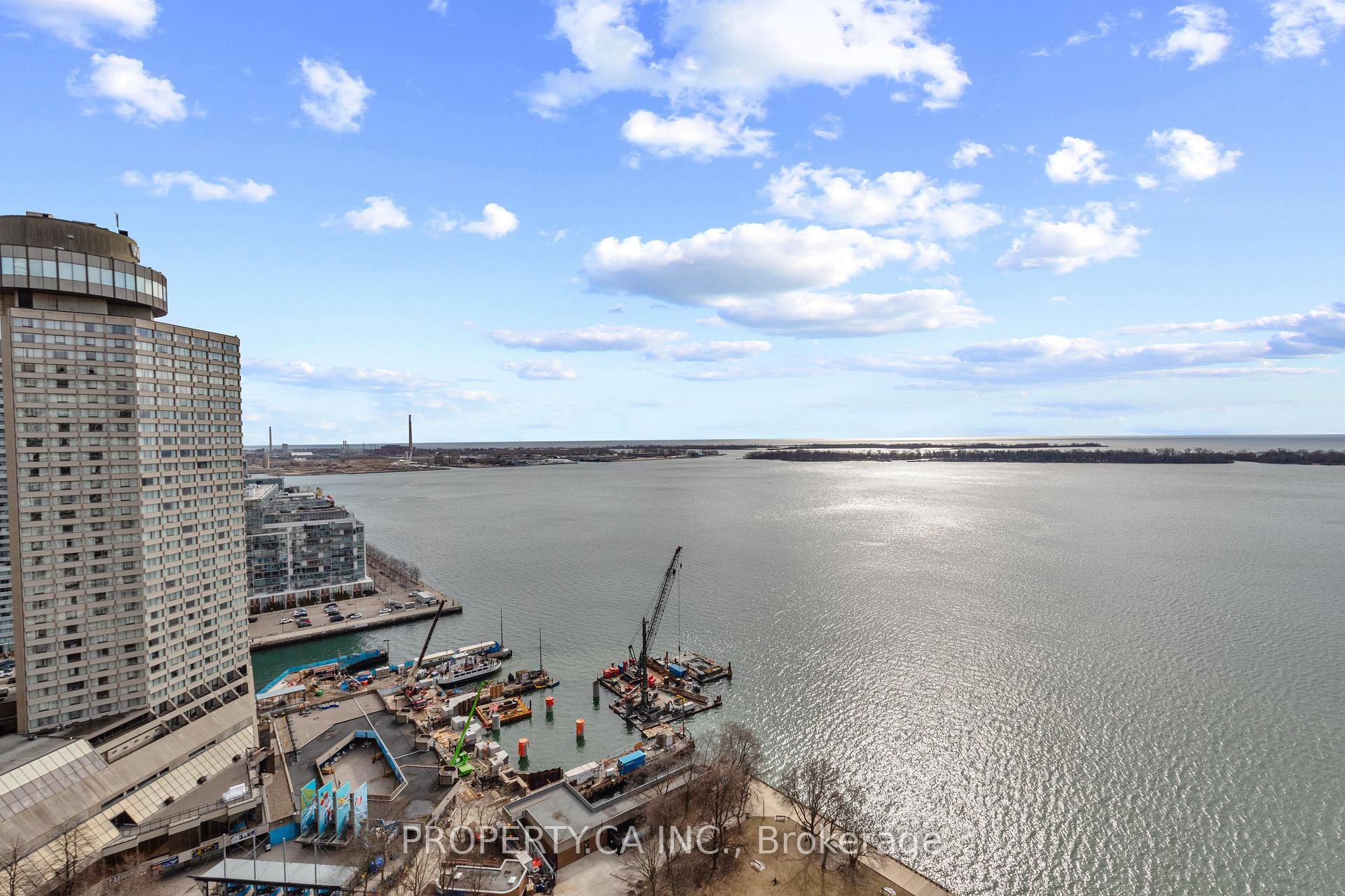 33 Harbour Square 2804