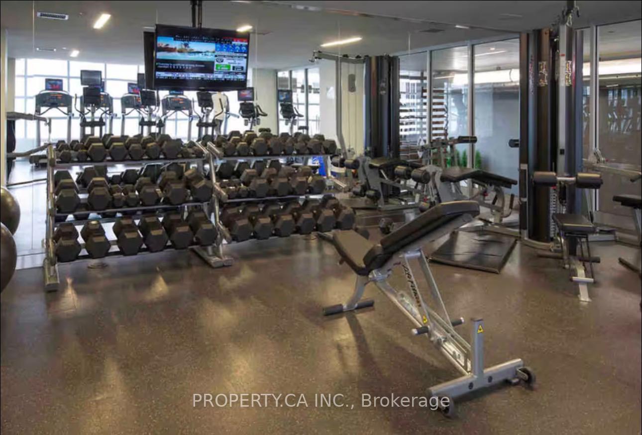 15 Iceboat Terrace 341