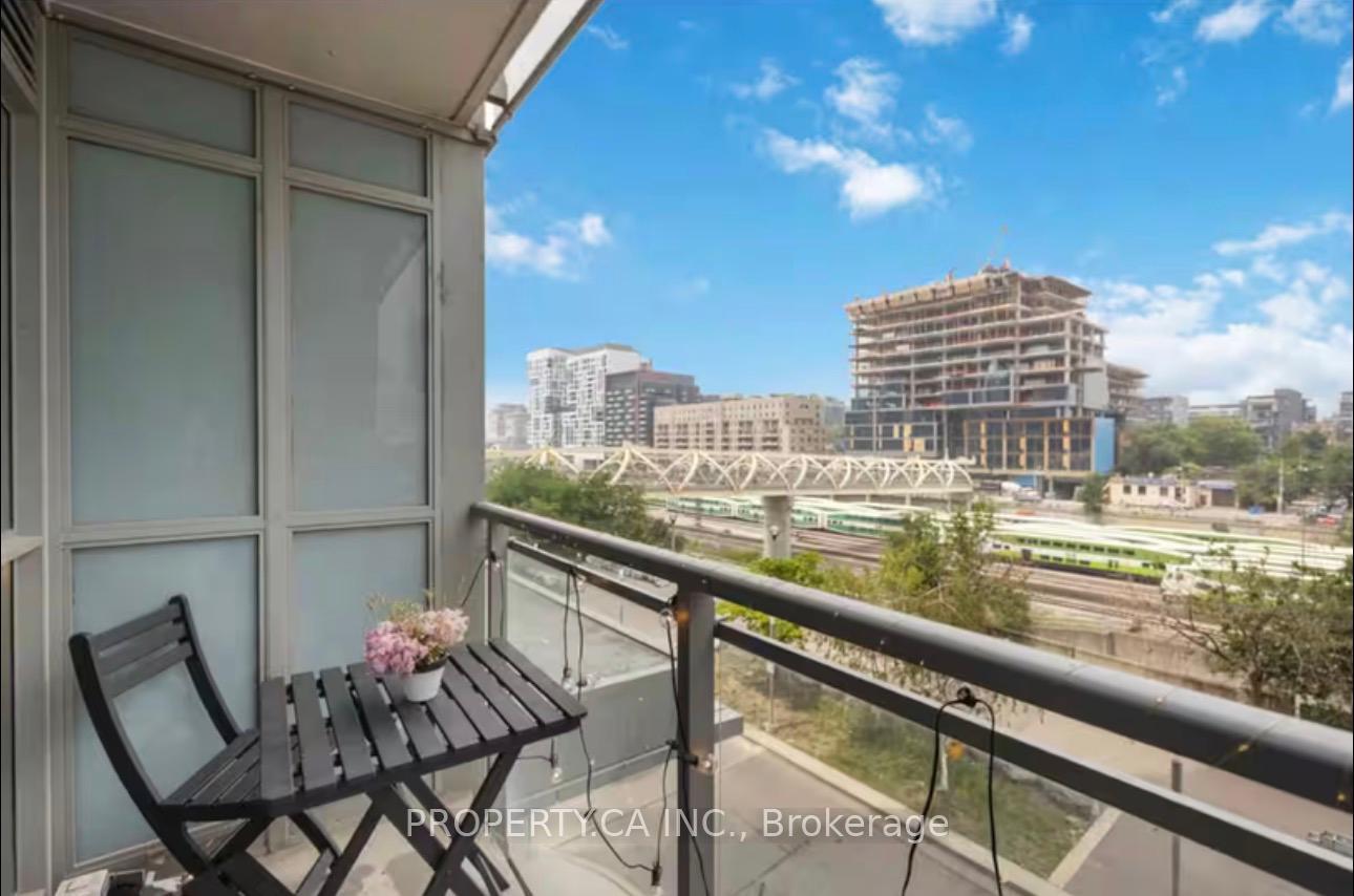 15 Iceboat Terrace 341