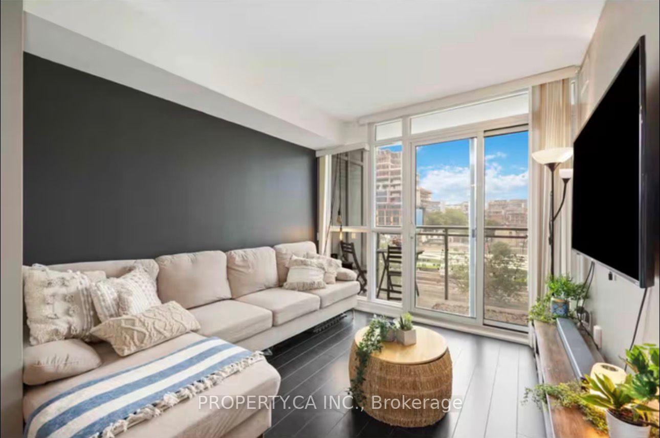 15 Iceboat Terrace 341