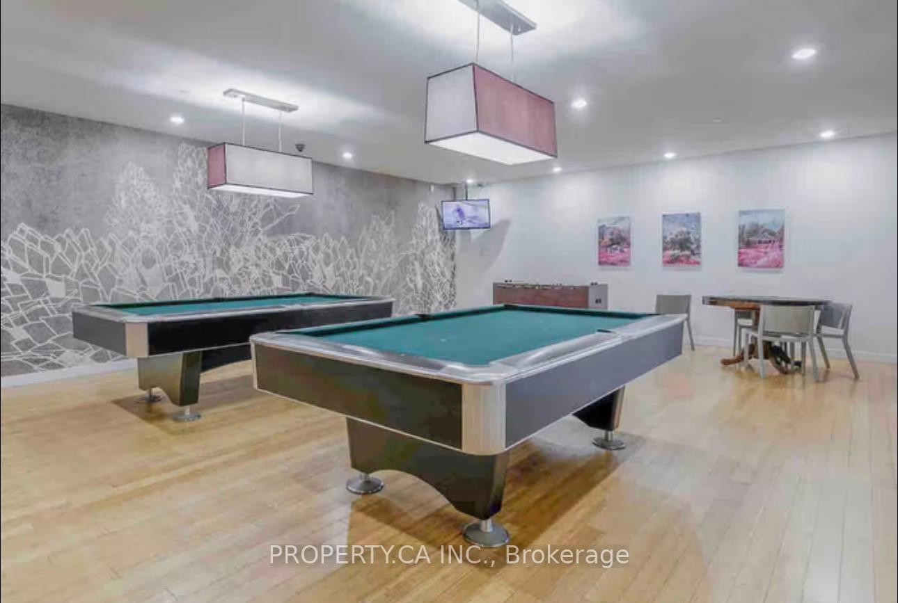 15 Iceboat Terrace 341