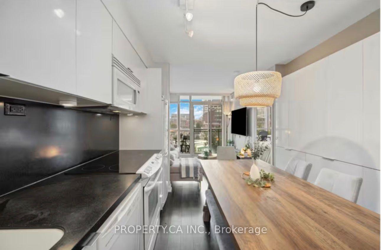 15 Iceboat Terrace 341