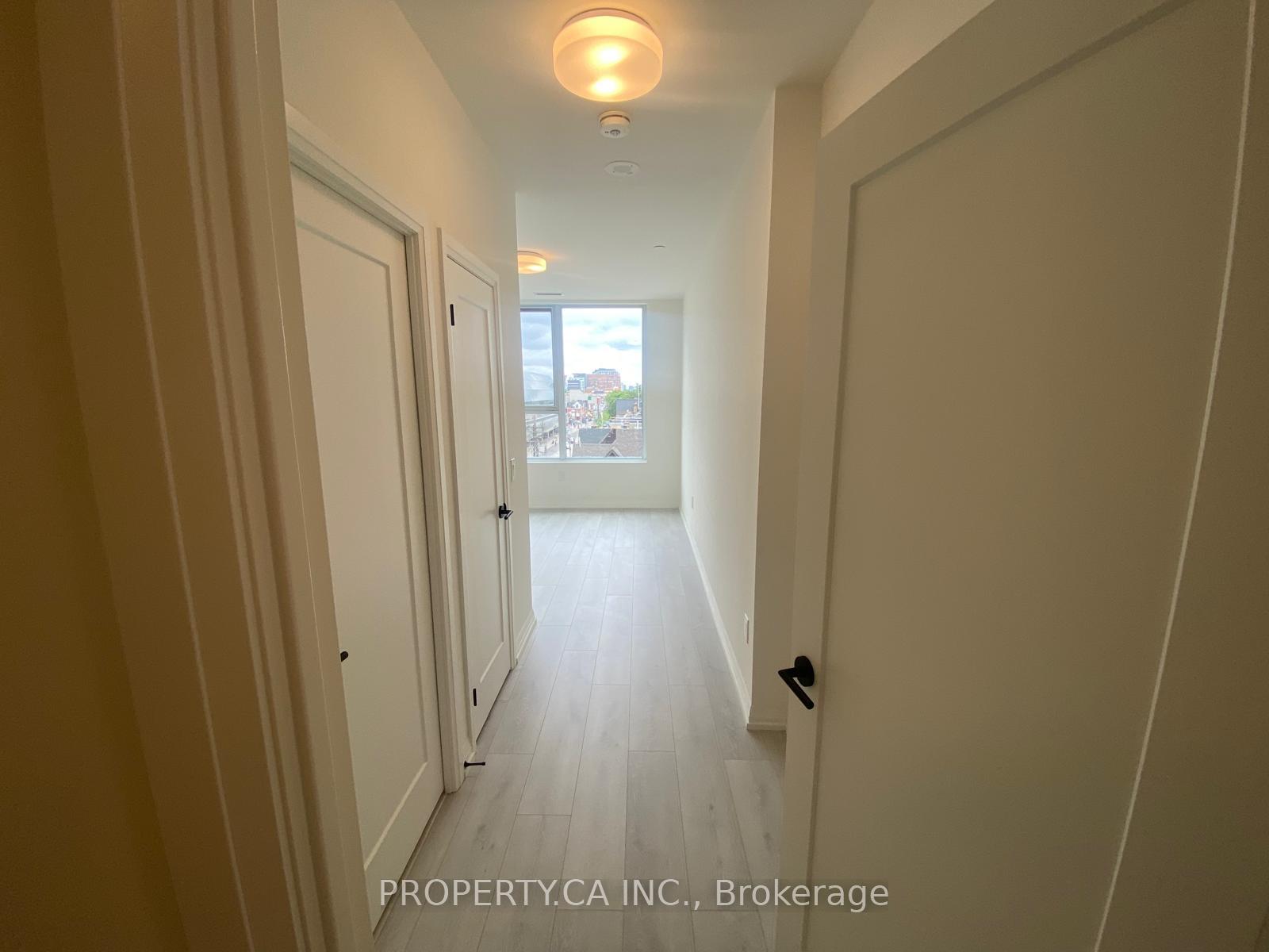 292 Dundas Street W 413