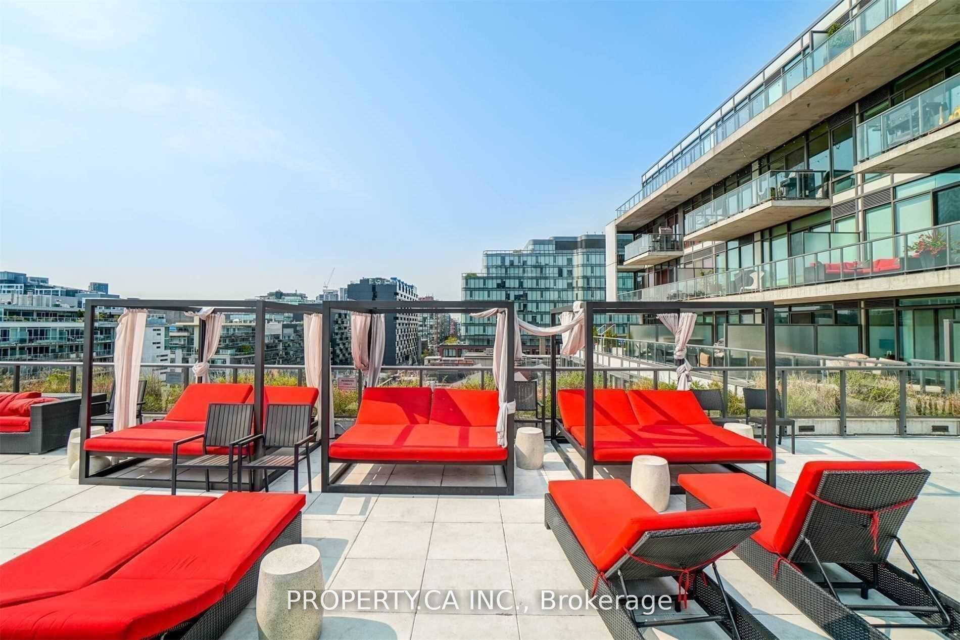 560 King Street W 623