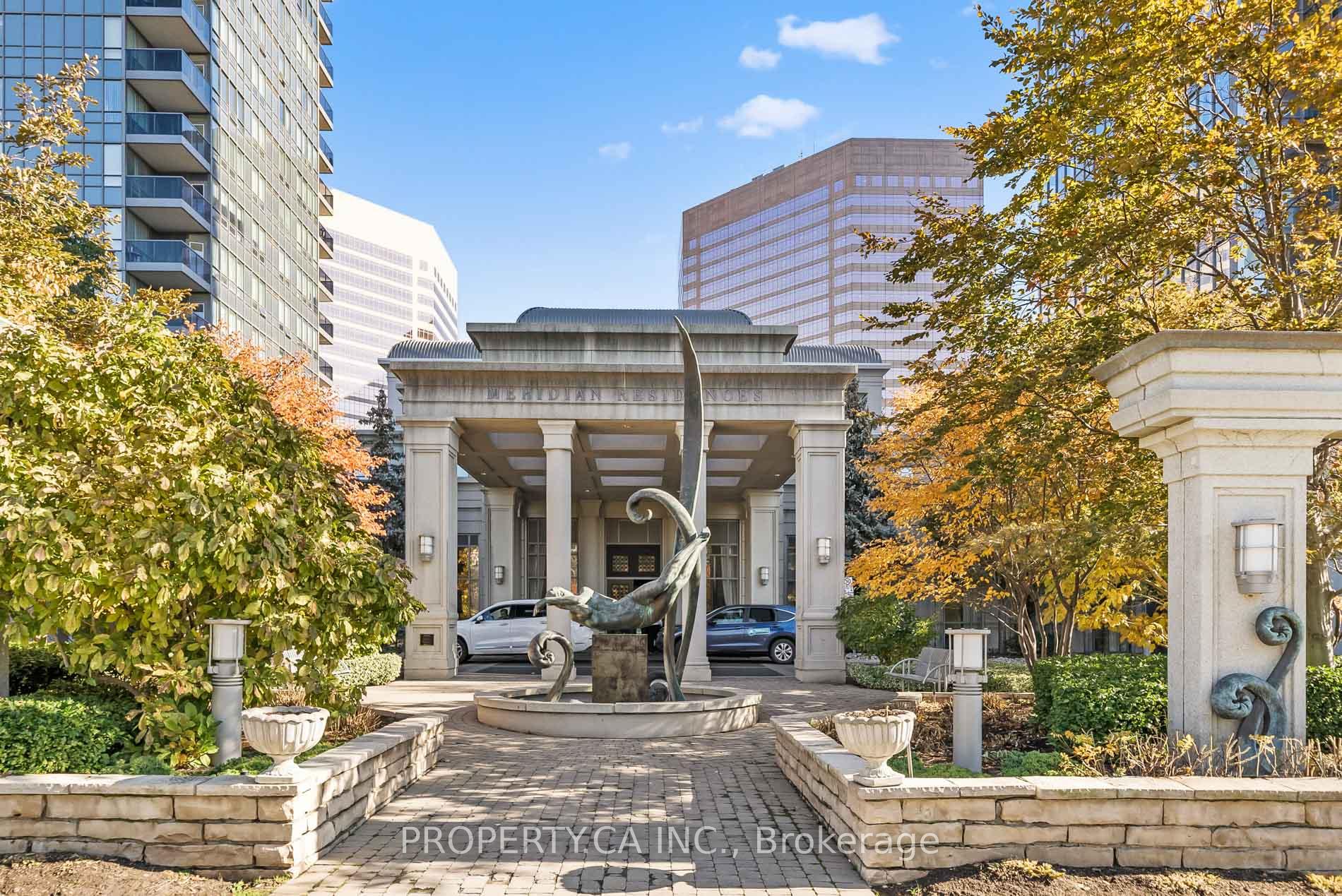 15 Greenview Avenue 309