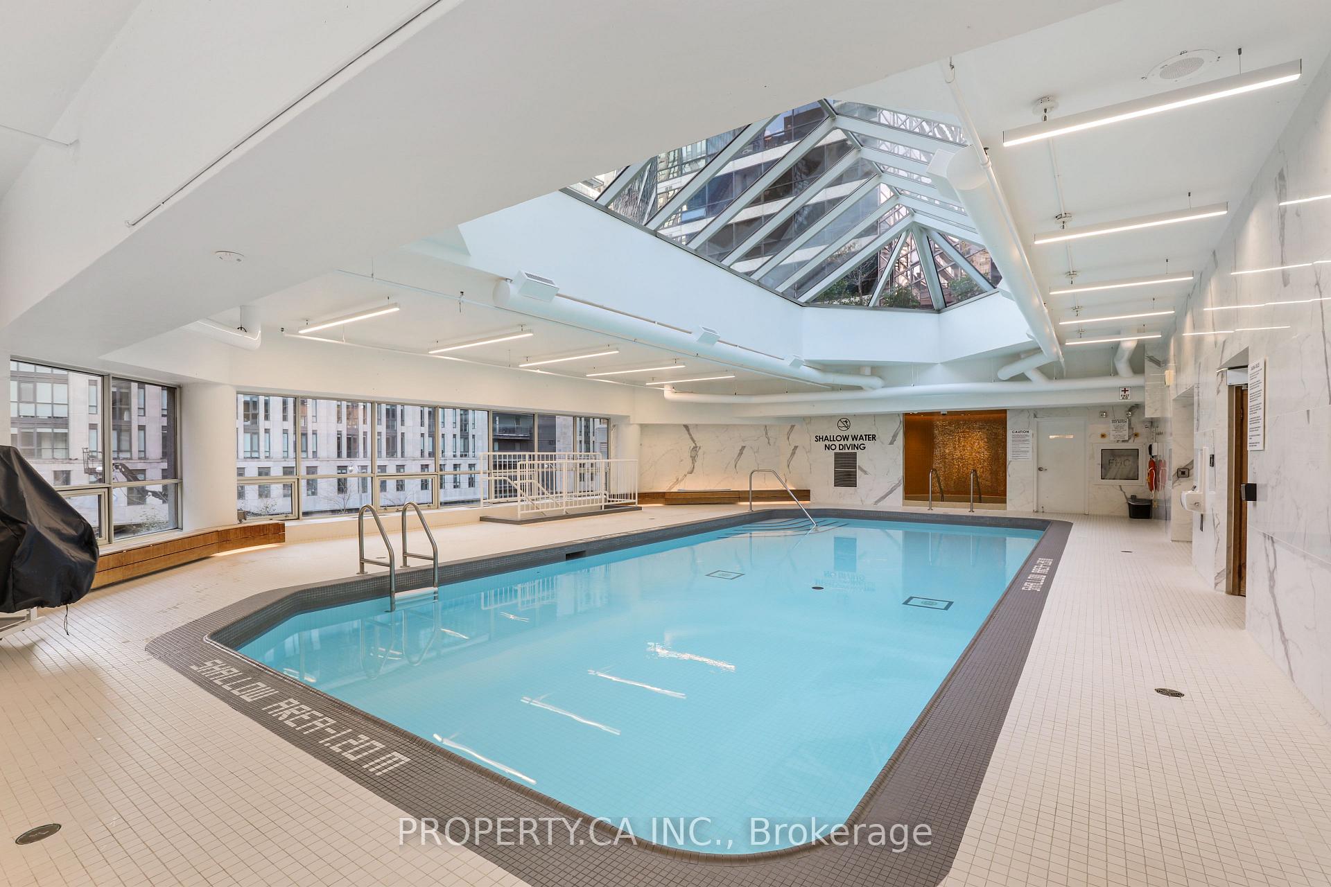 1001 Bay Street 2204