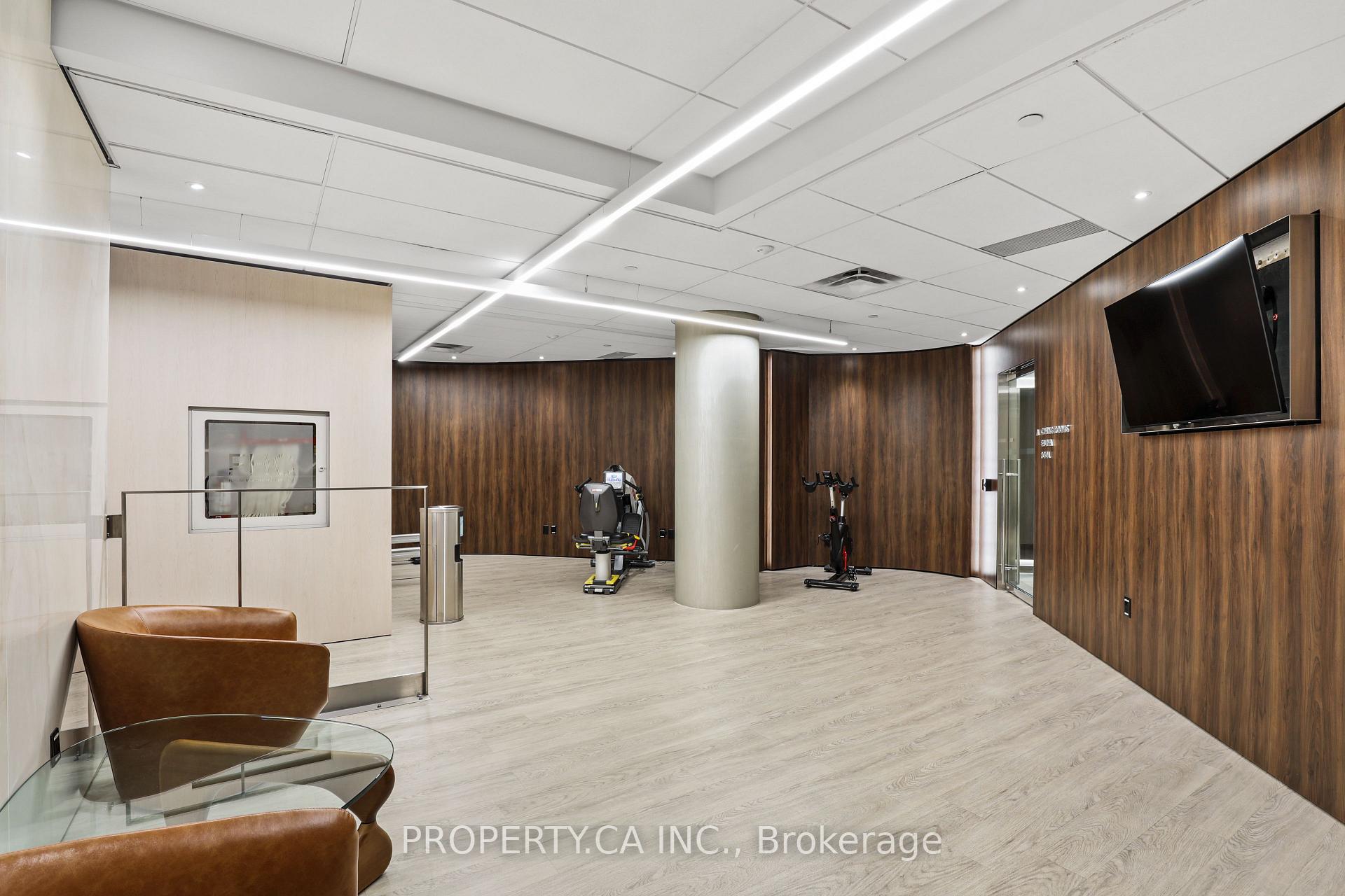 1001 Bay Street 2204