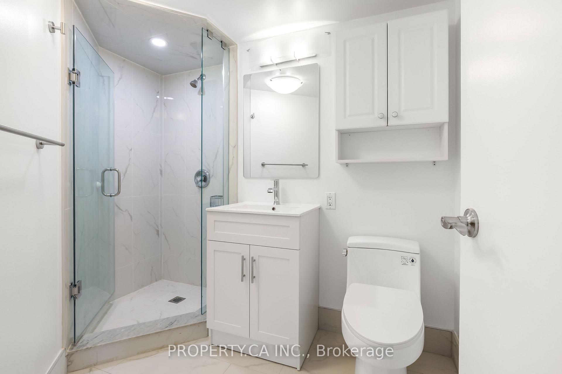 1001 Bay Street 2204