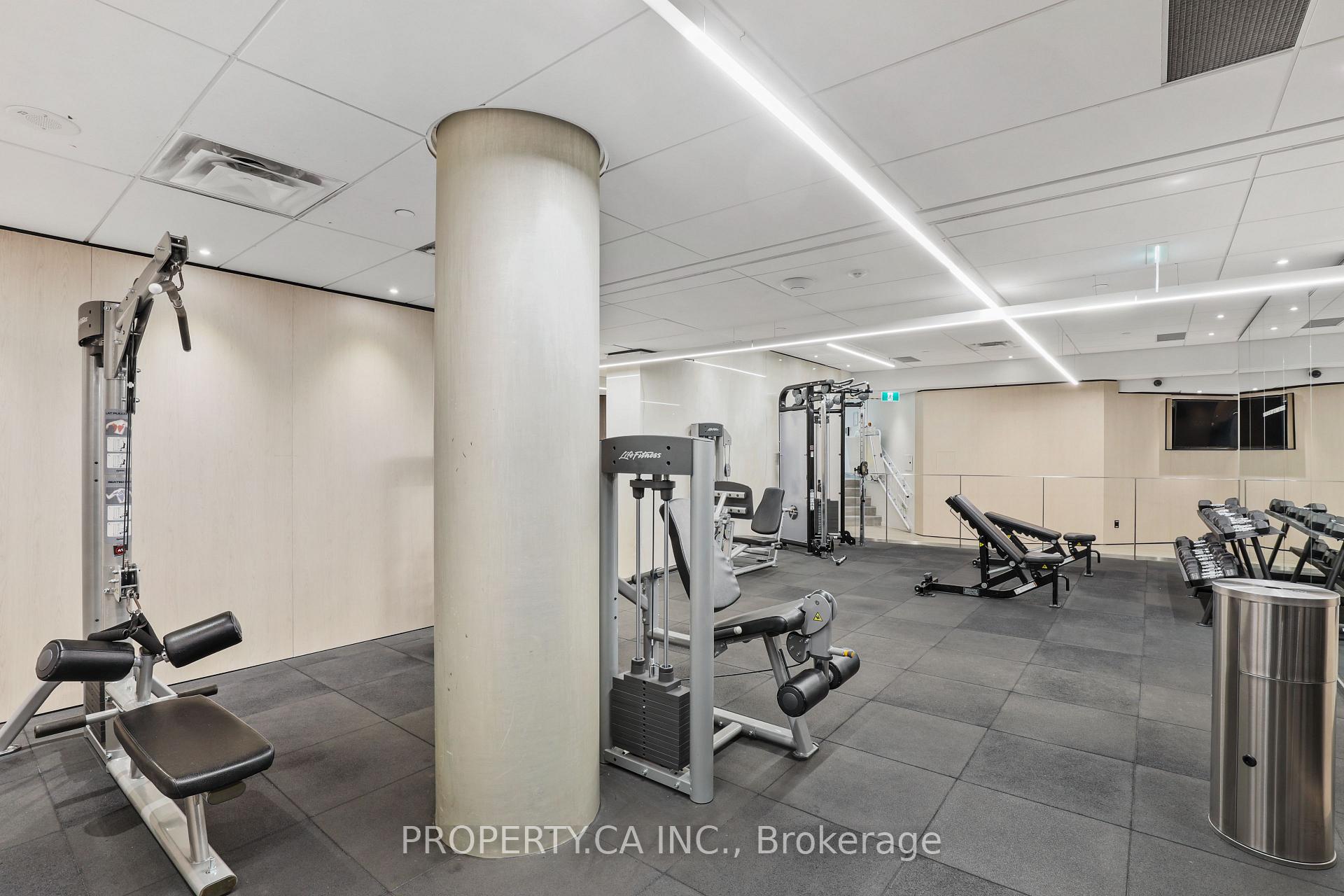1001 Bay Street 2204