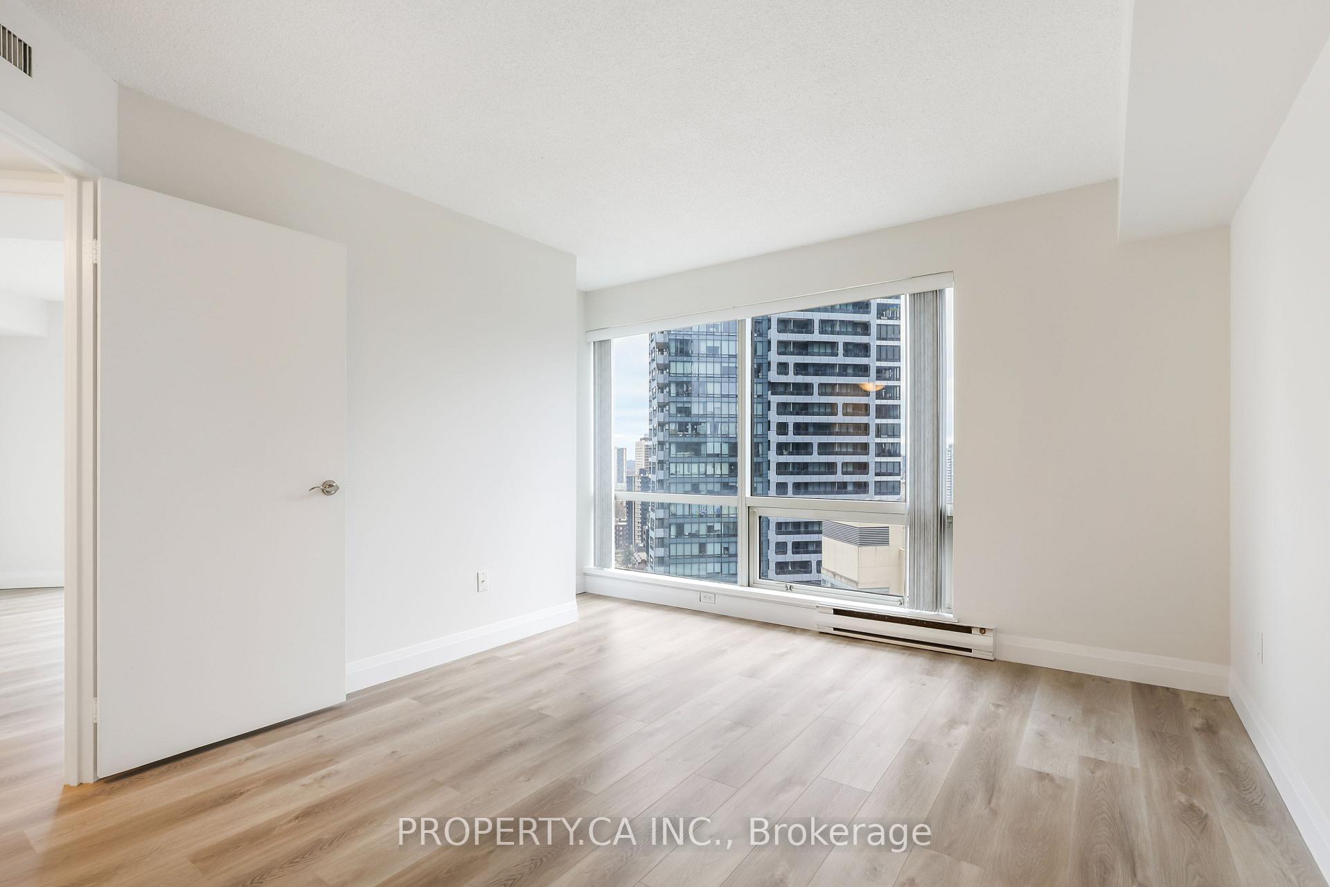 1001 Bay Street 2204