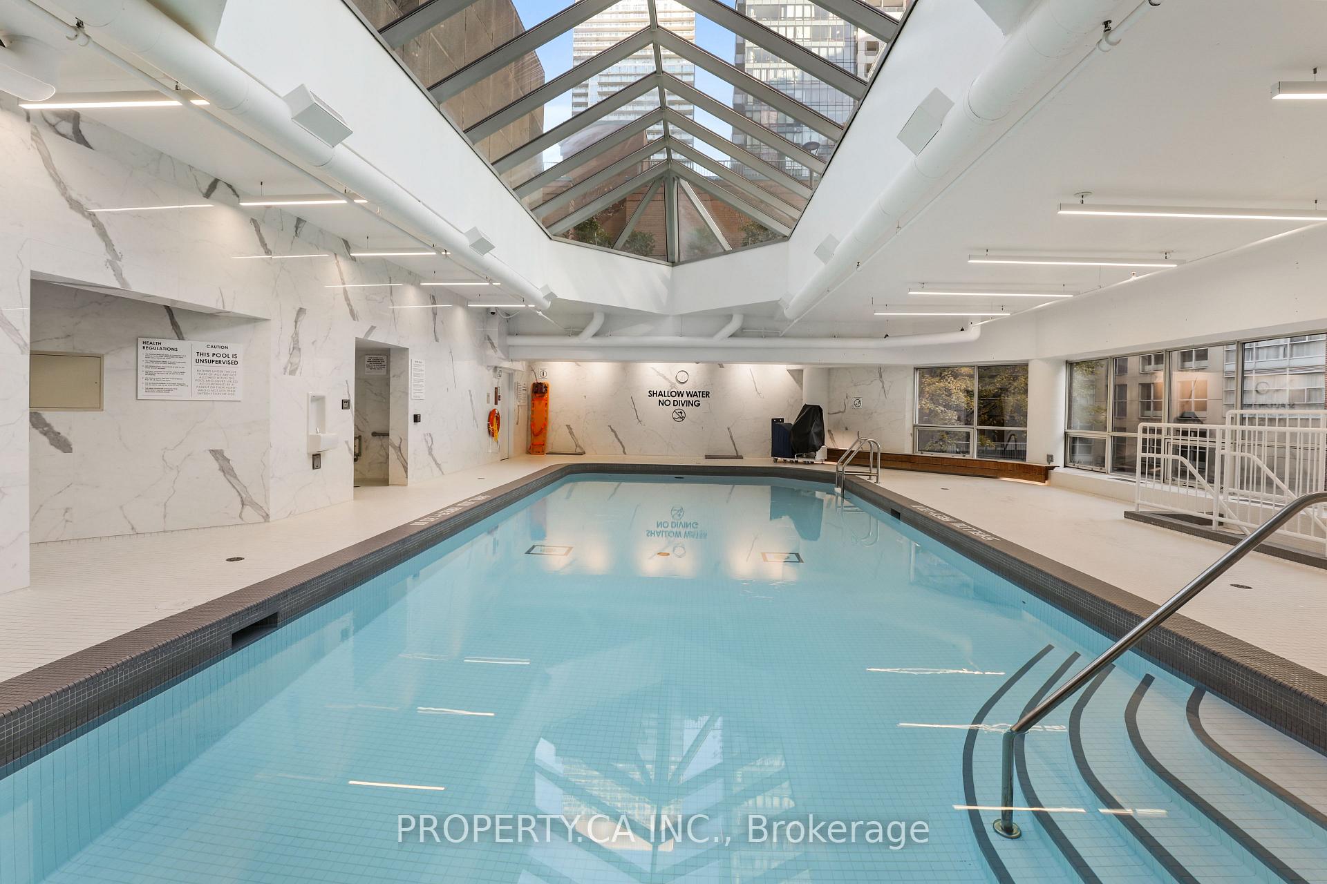 1001 Bay Street 2204