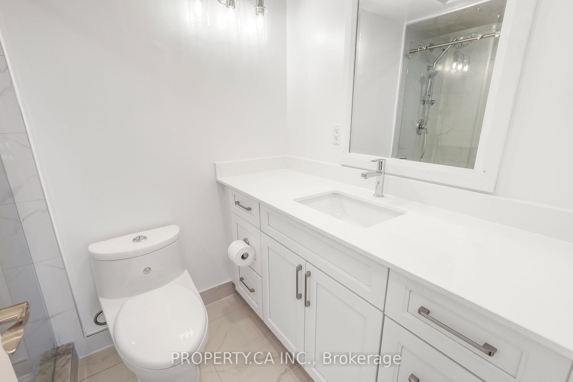 1001 Bay Street 2204
