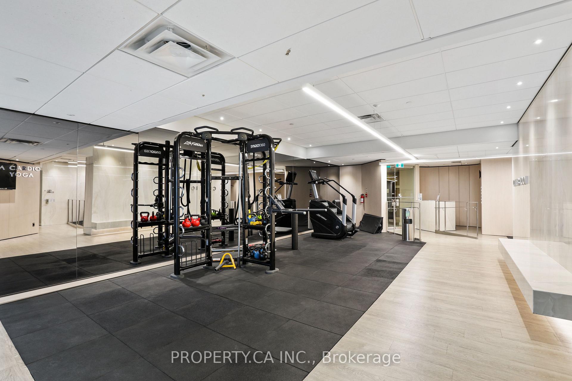1001 Bay Street 2204