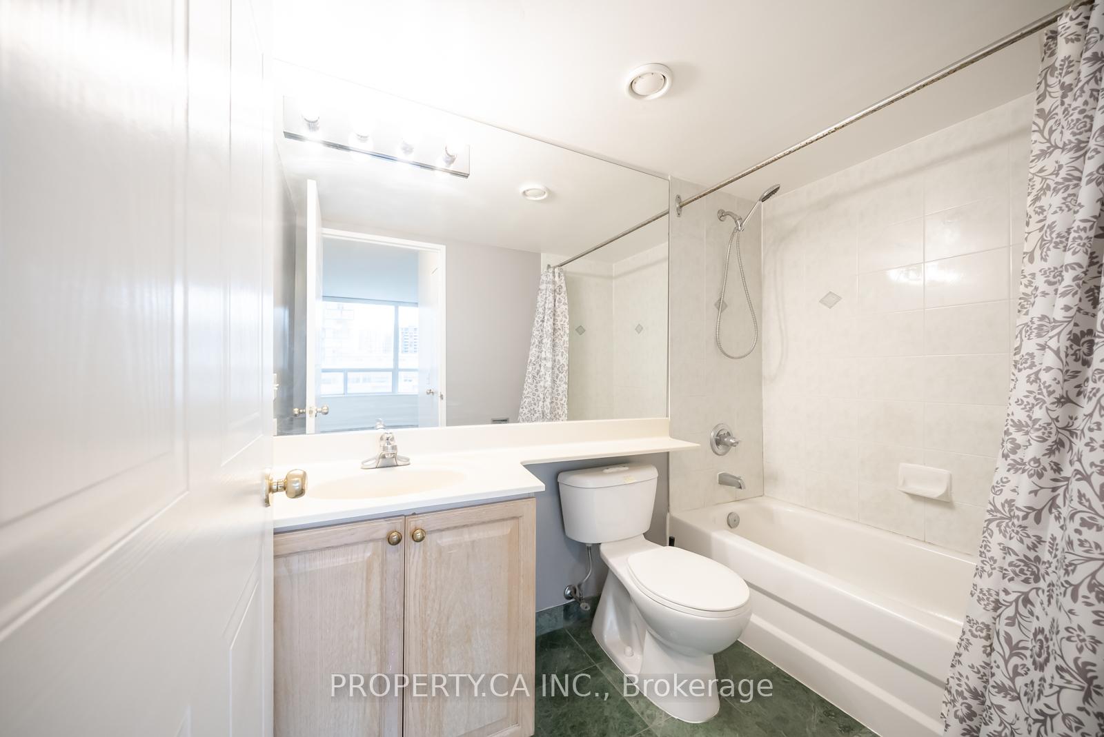 238 Doris Avenue 911