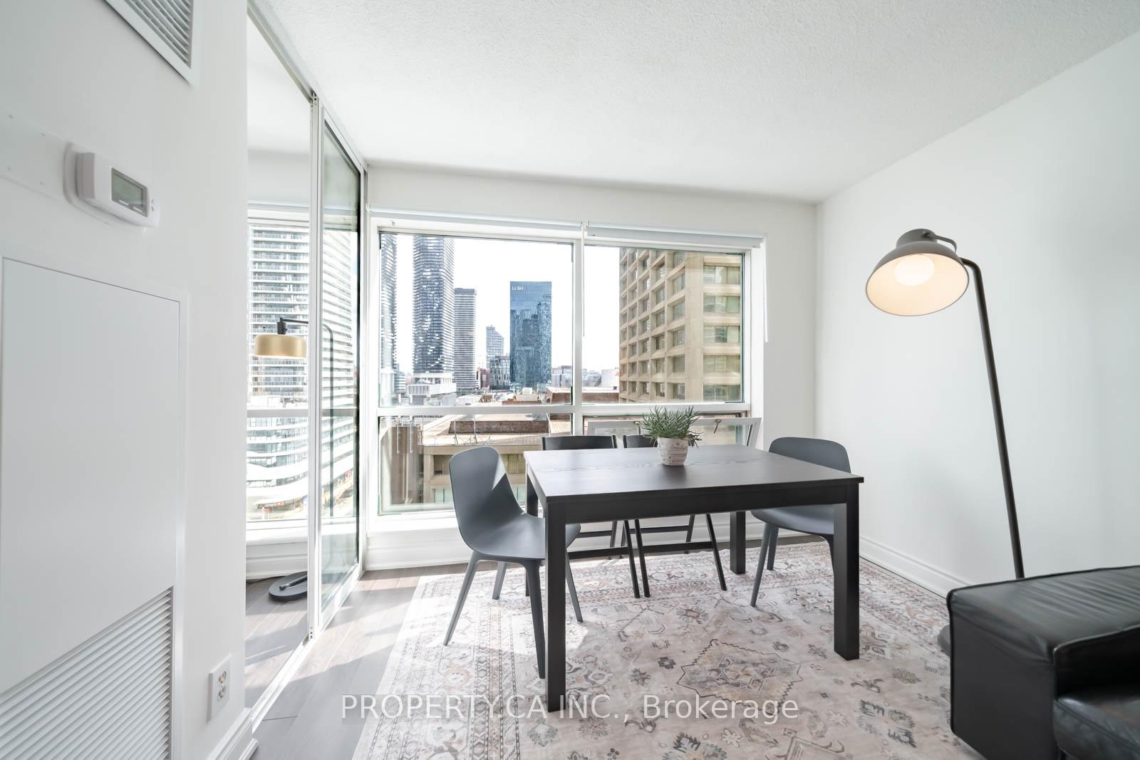 10 Yonge Street 1209