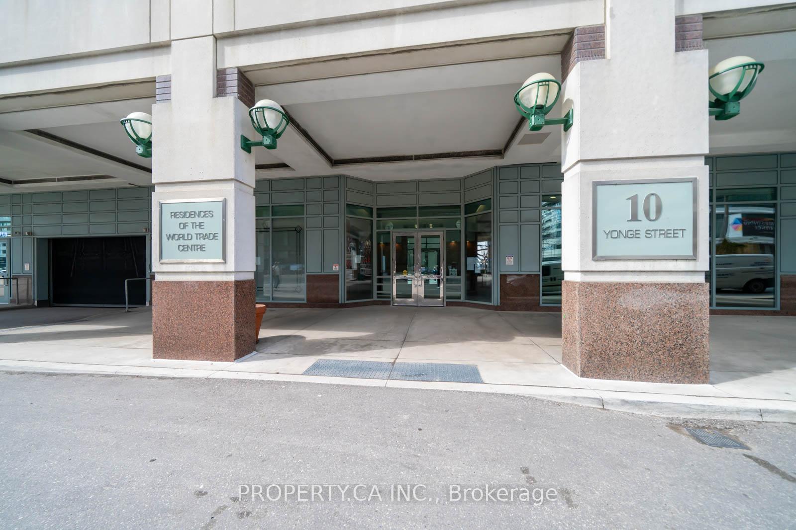10 Yonge Street 1209