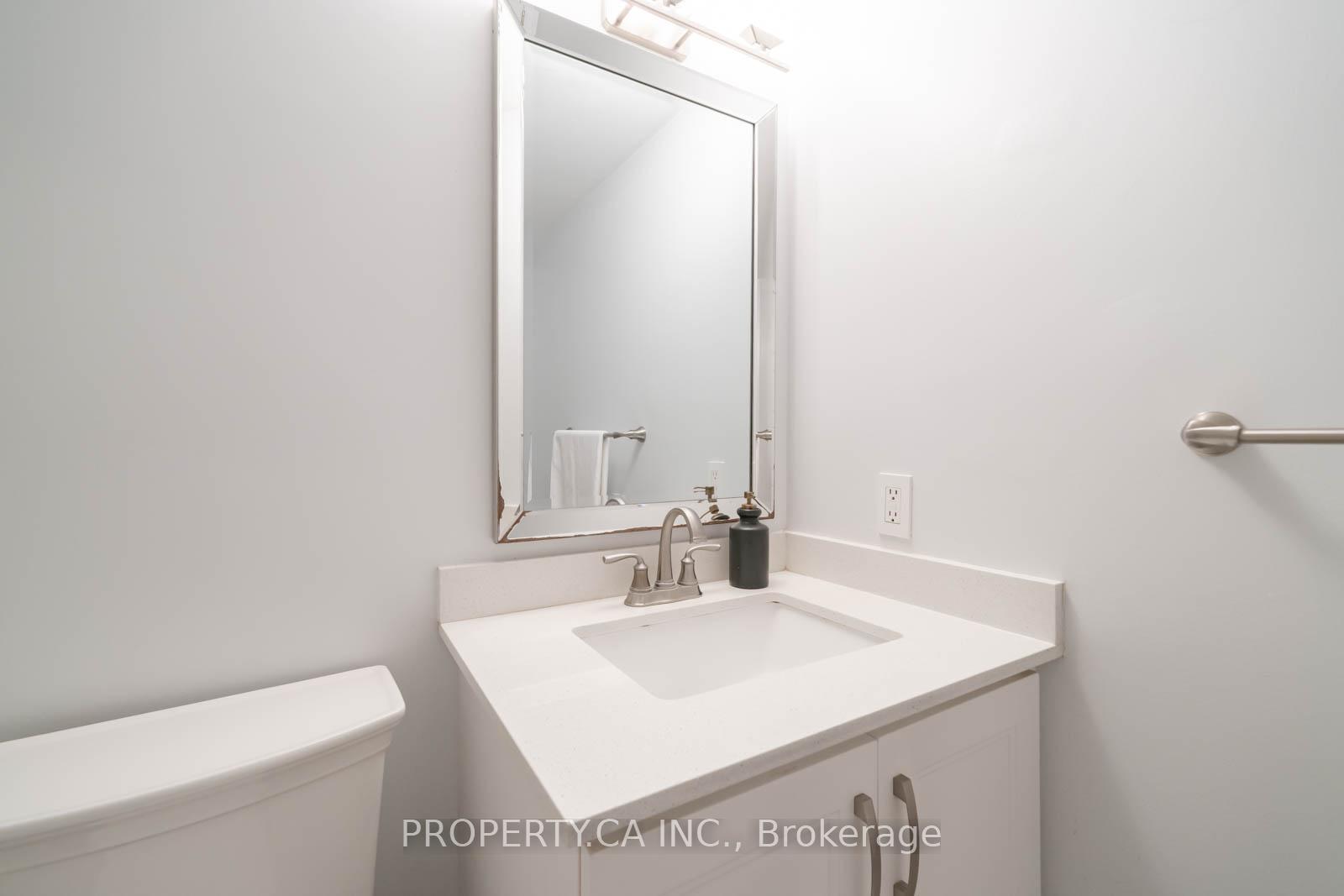 10 Yonge Street 1209