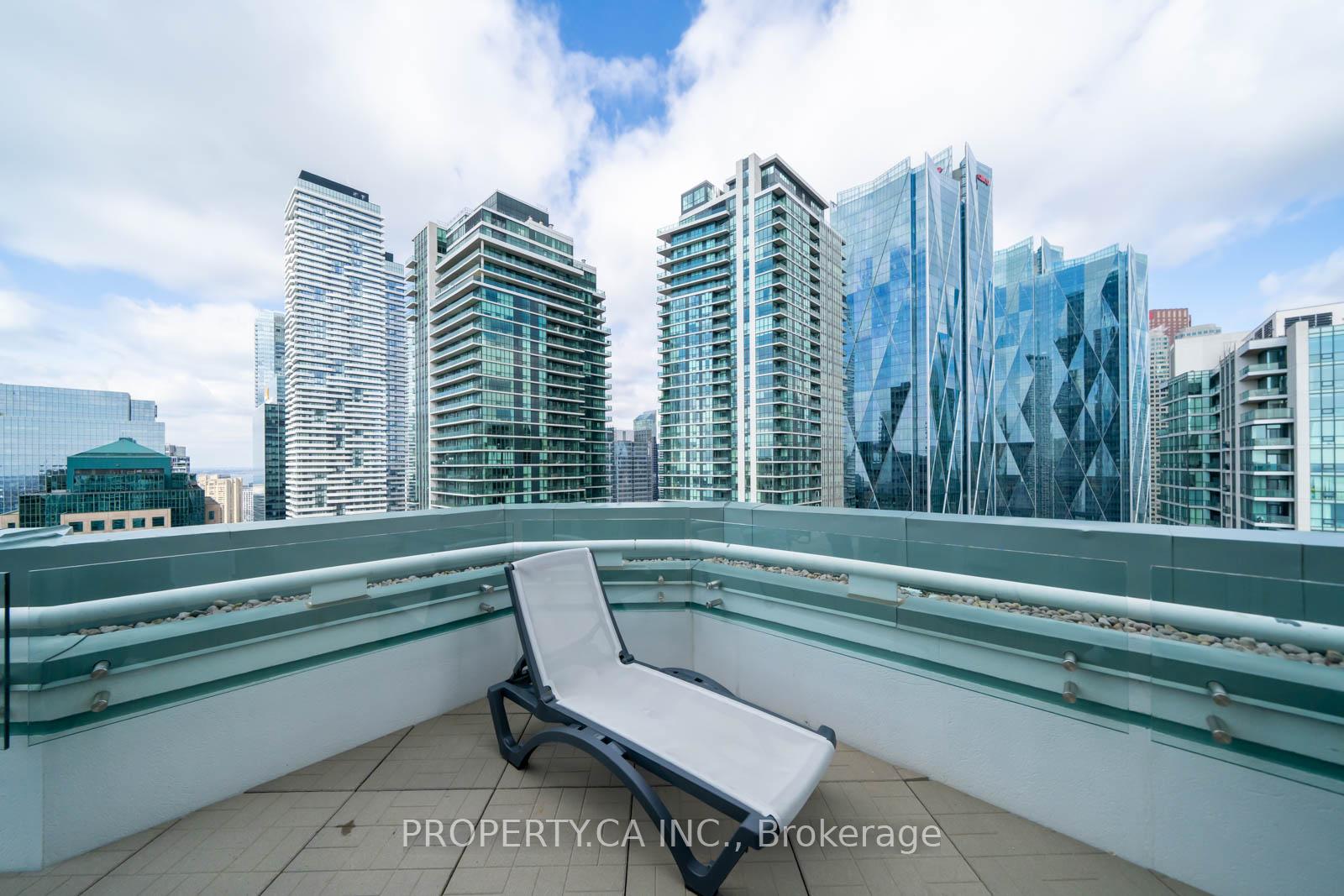 10 Yonge Street 1209