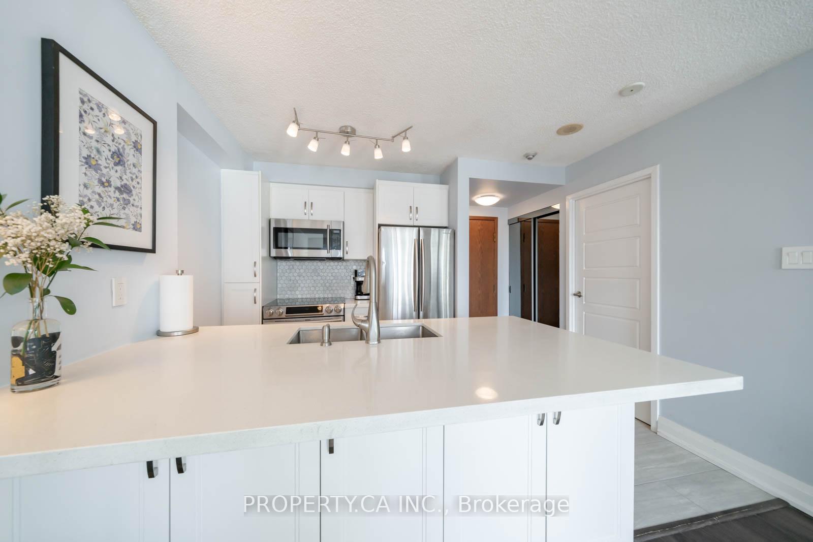 10 Yonge Street 1209