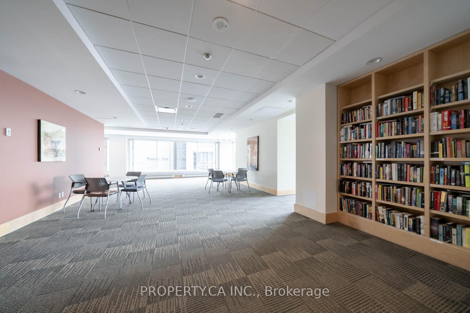 10 Yonge Street 1209