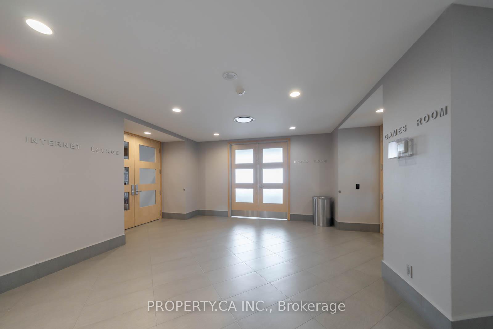 10 Yonge Street 1209