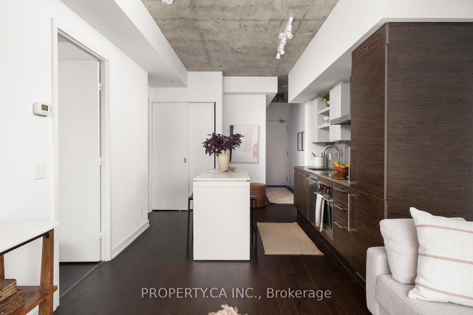 1030 King Street W 344