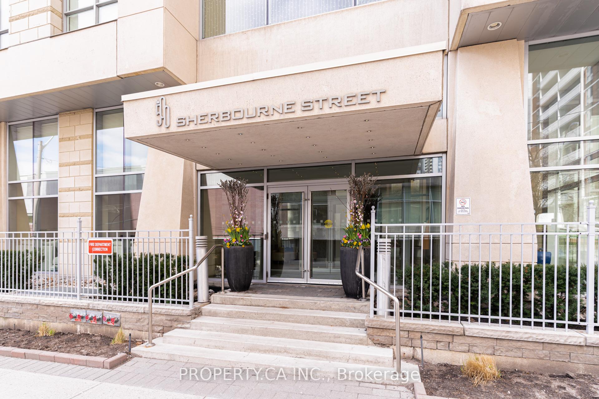 500 Sherbourne Street 2202