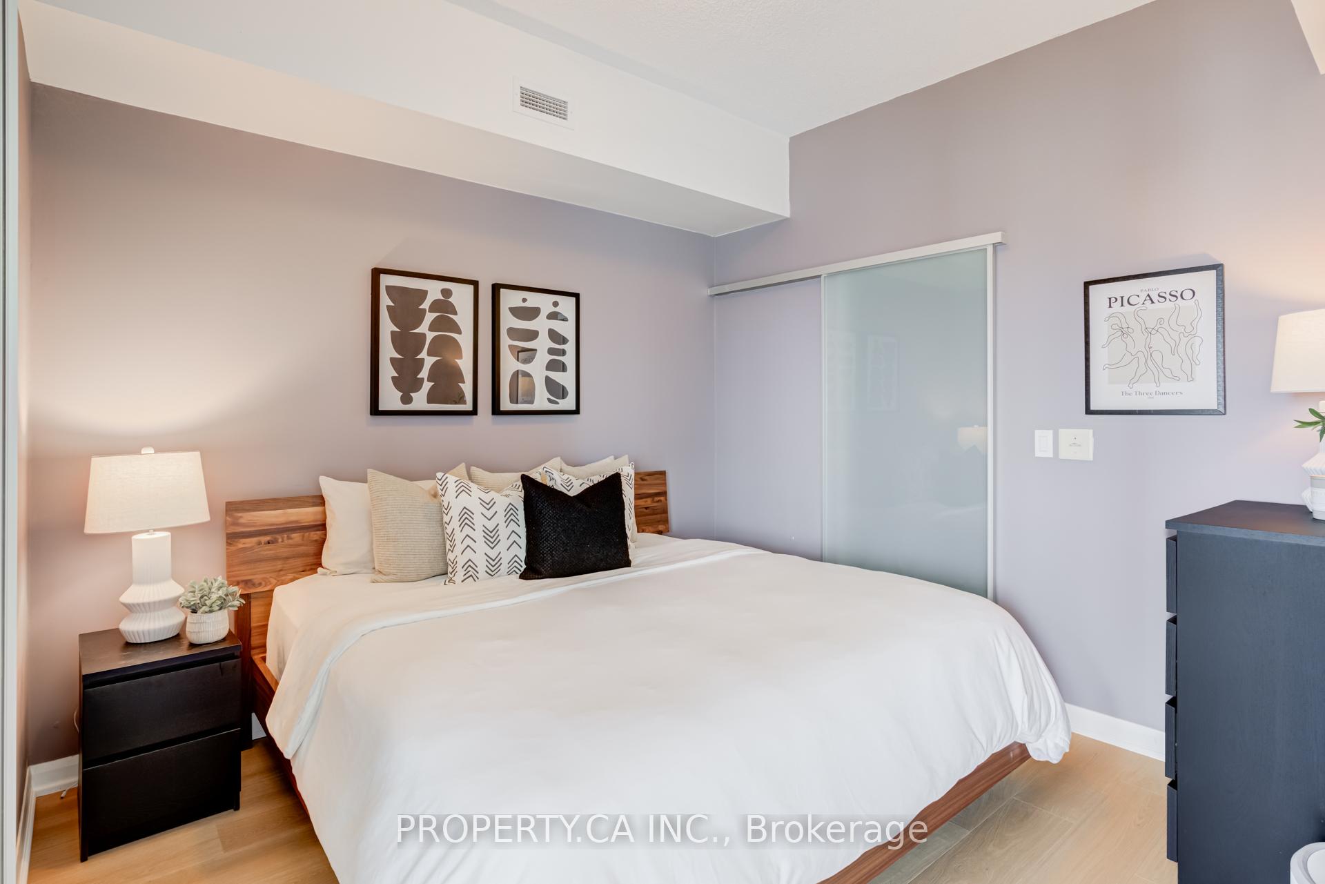 500 Sherbourne Street 2202
