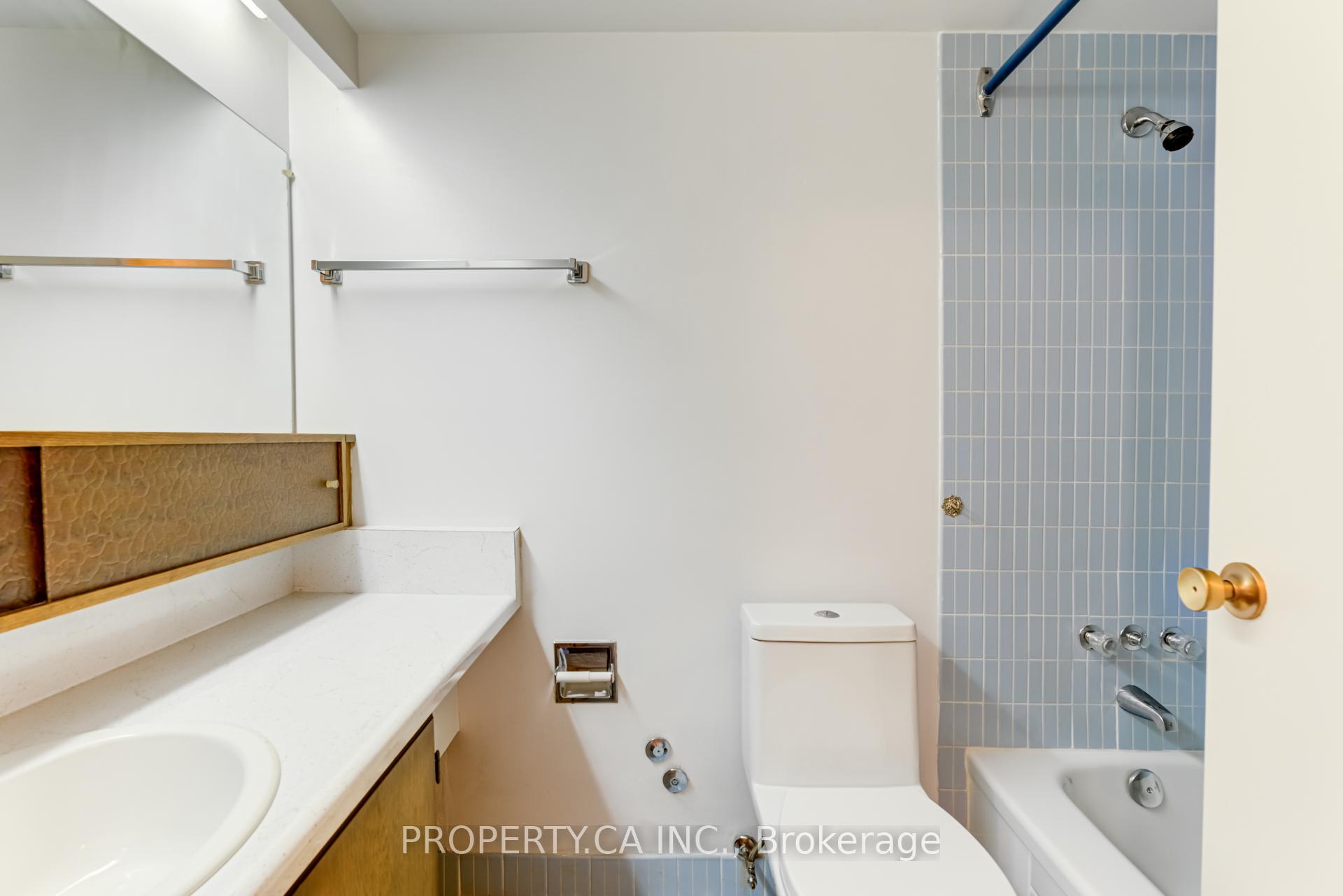 135 Antibes Drive 2606