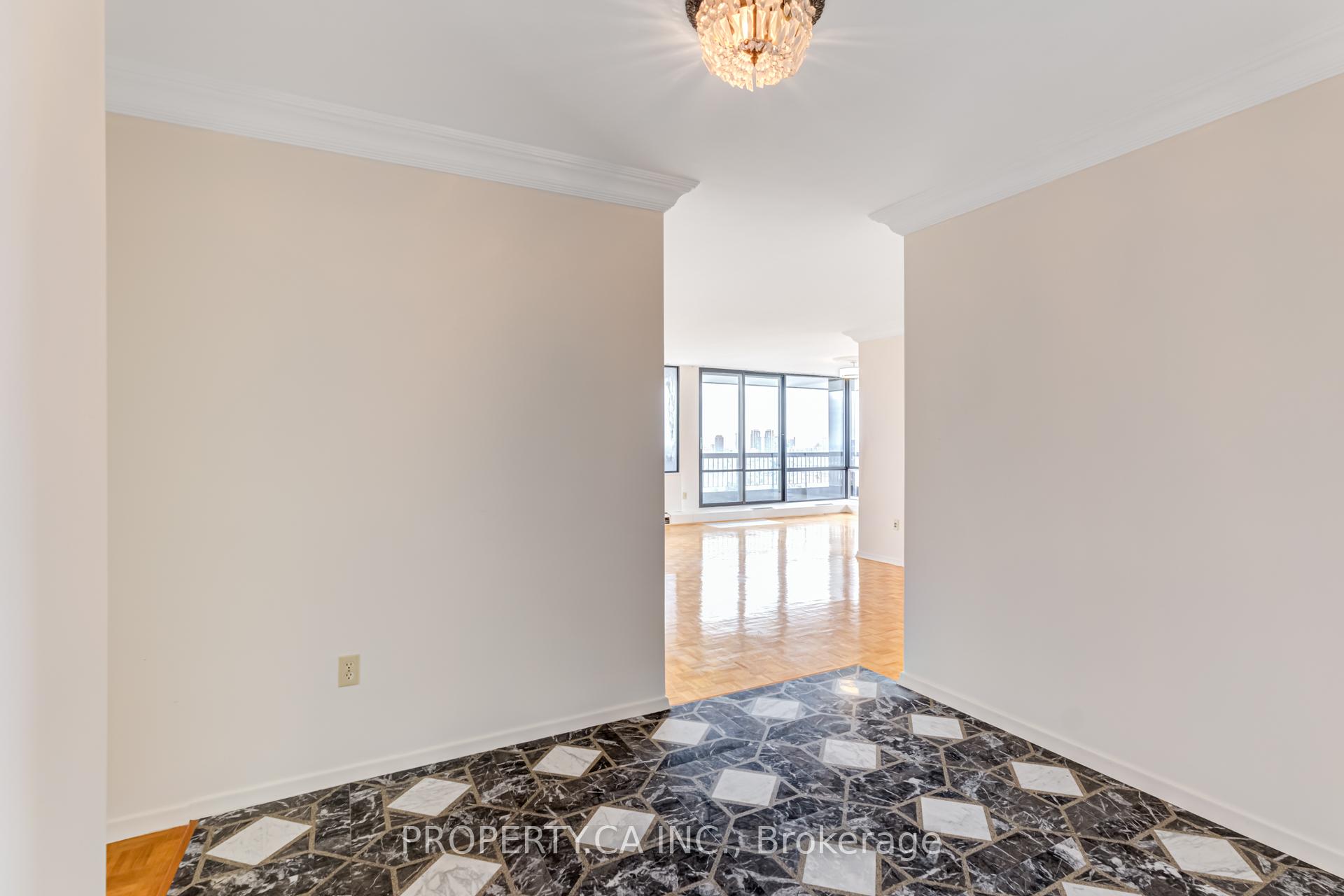 135 Antibes Drive 2606
