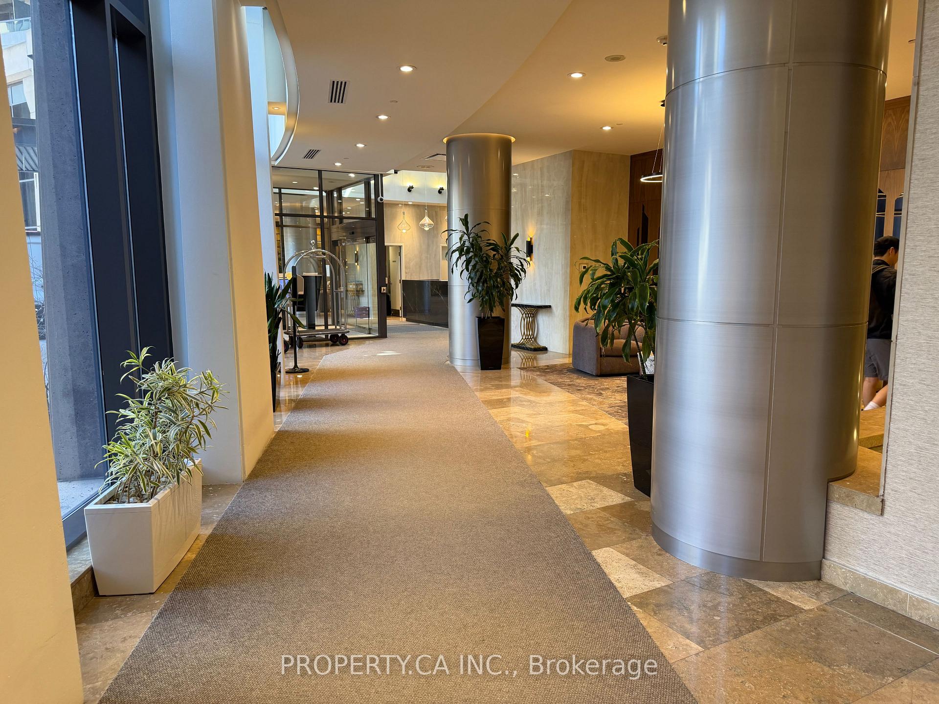 5 Northtown Way 1614