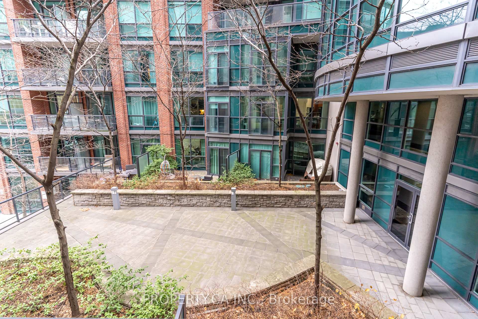 1 Scott Street 402