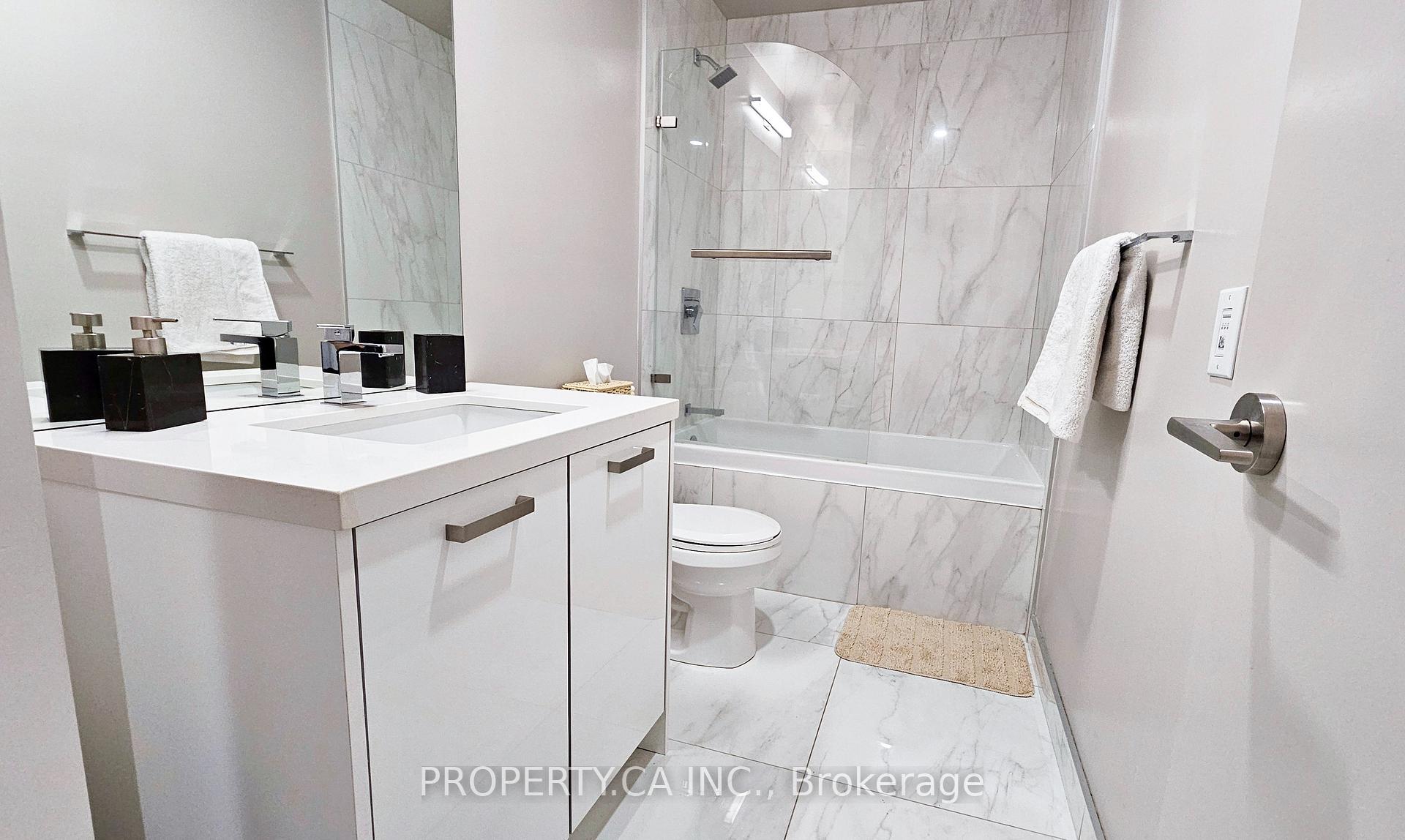 458 Richmond Street W 408