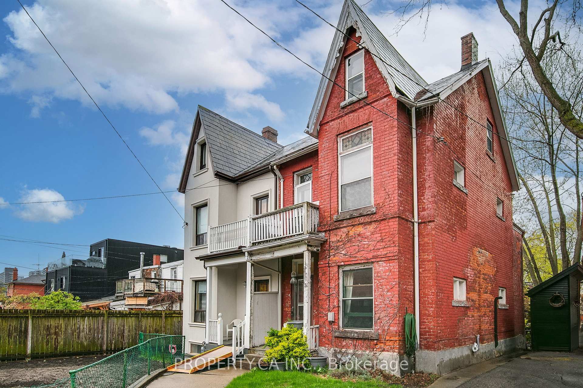5 Mackenzie Crescent