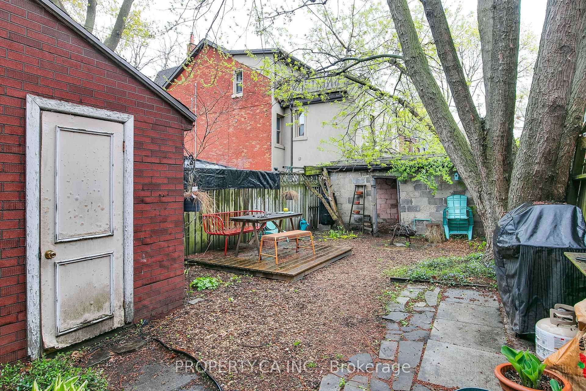 5 Mackenzie Crescent