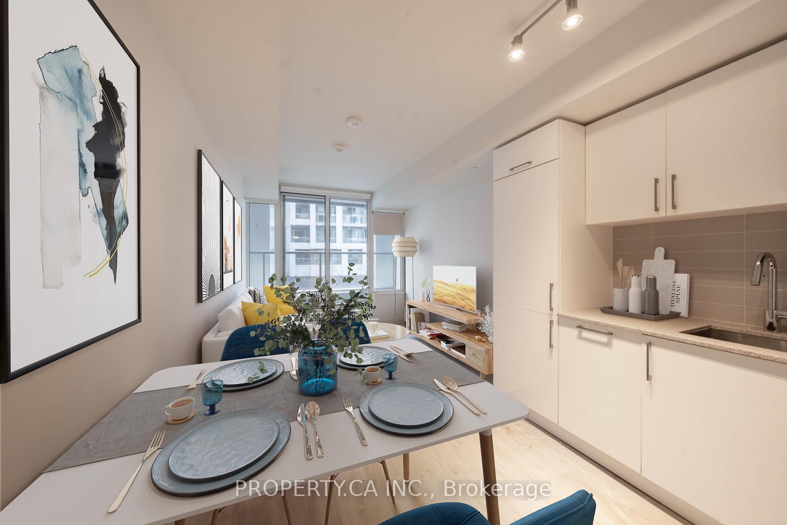 576 Front Street W 319E