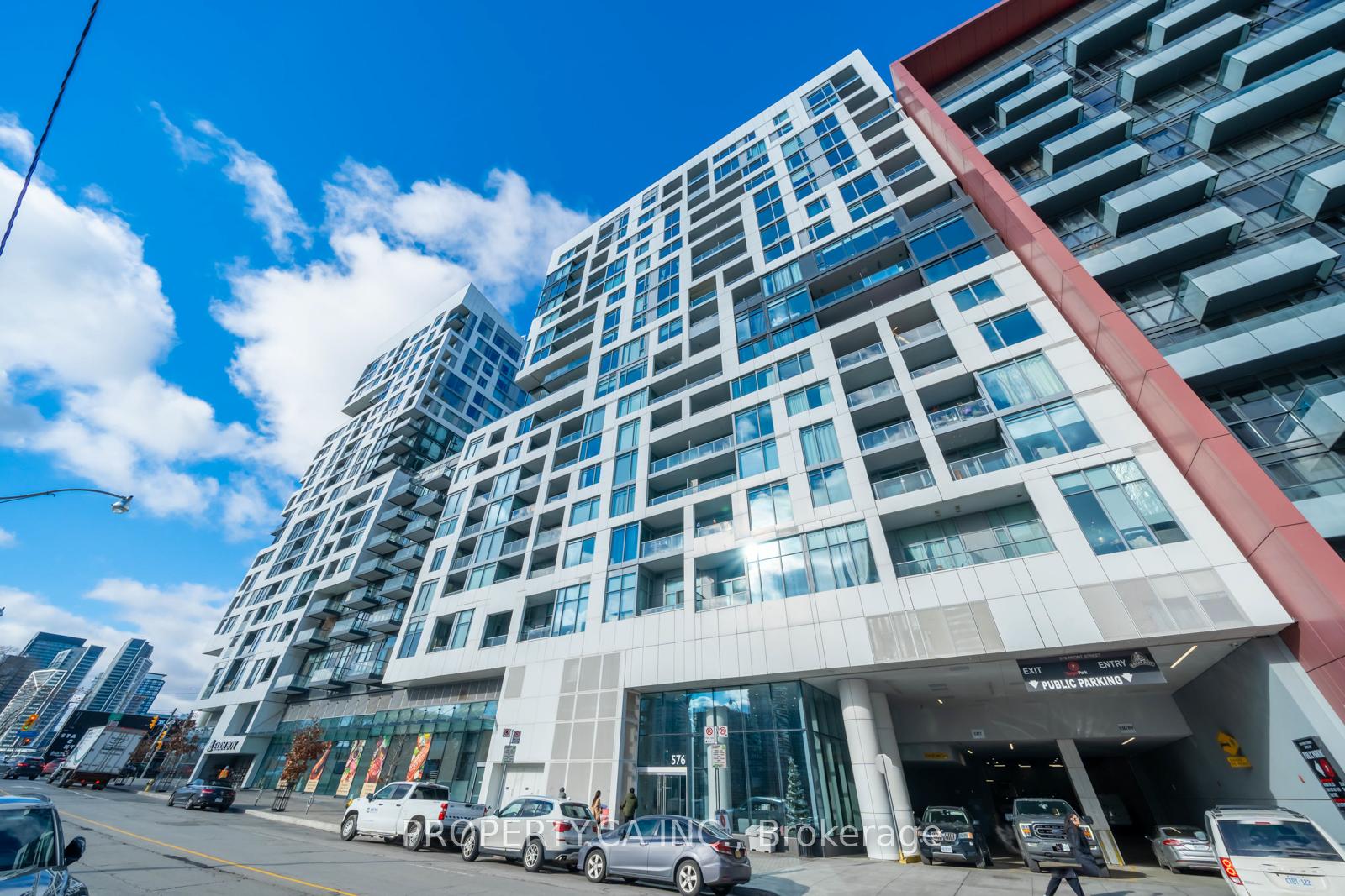 576 Front Street W 319E