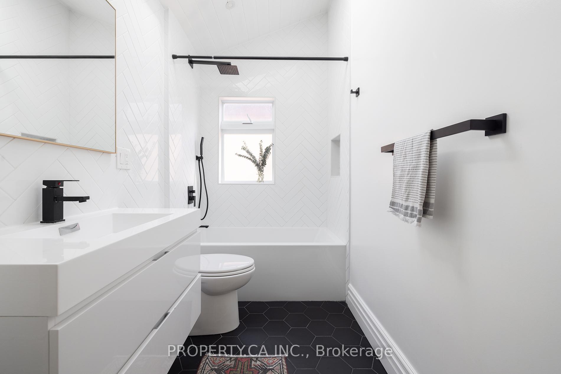 89 Greensides Avenue E