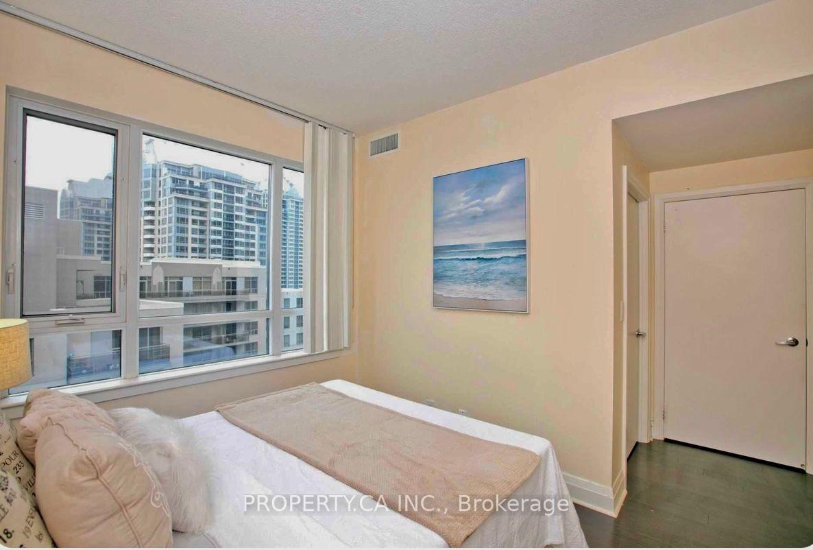 17 Kenaston Gardens 714