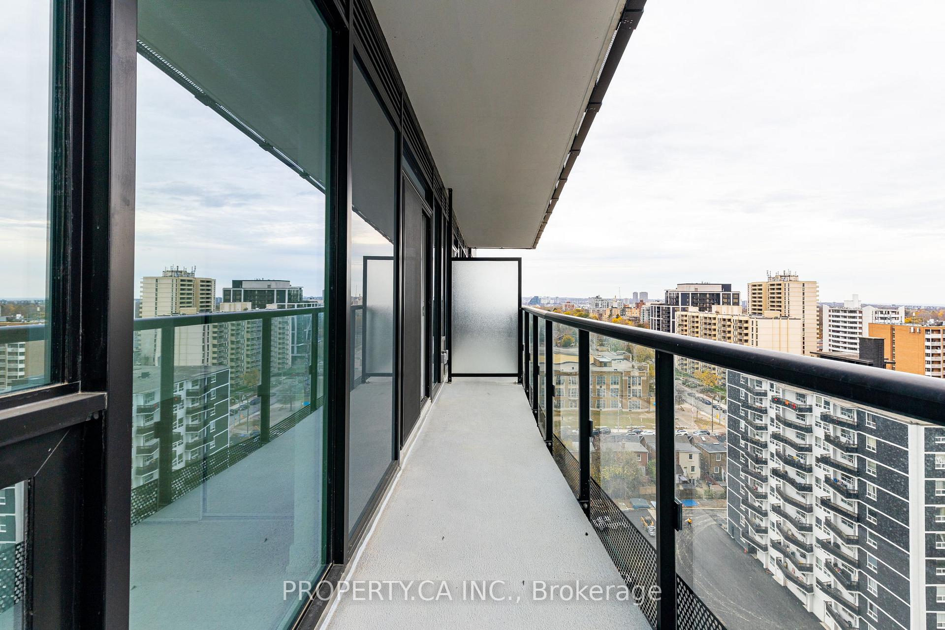 127 Broadway Avenue 1401