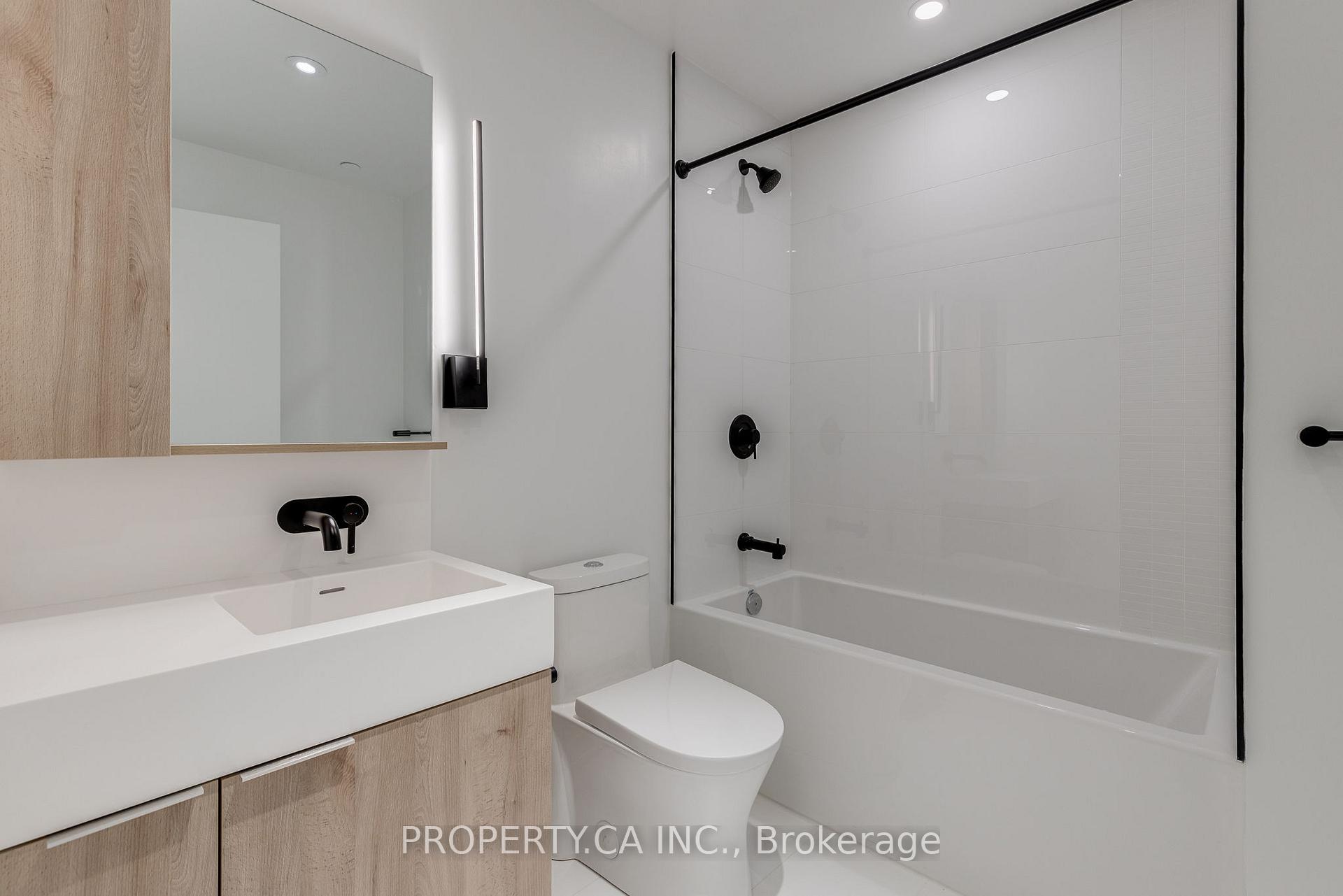 127 Broadway Avenue 1401