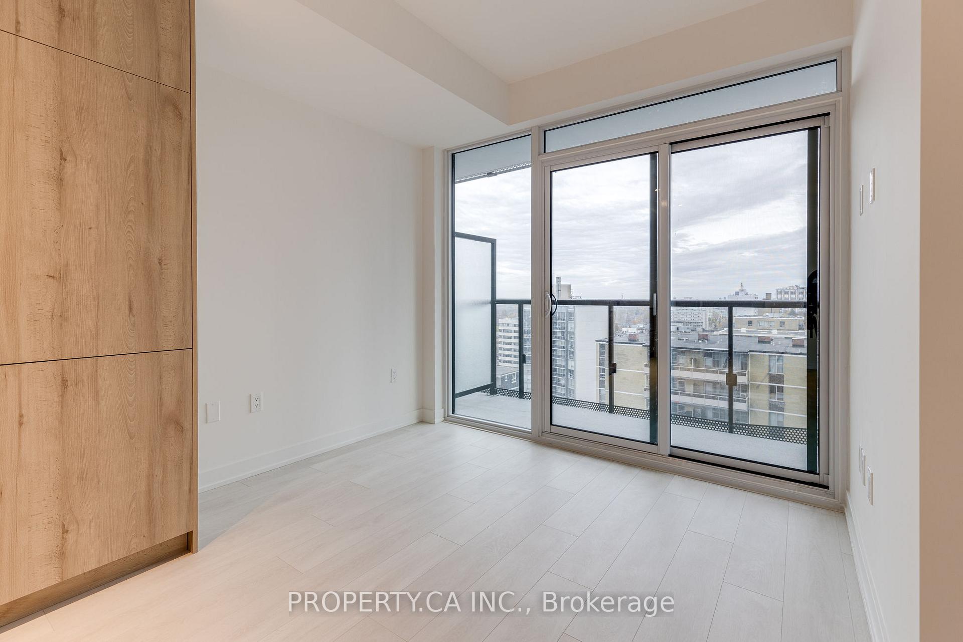 127 Broadway Avenue 1401