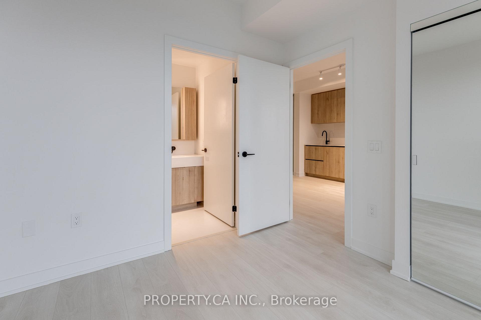 127 Broadway Avenue 1401