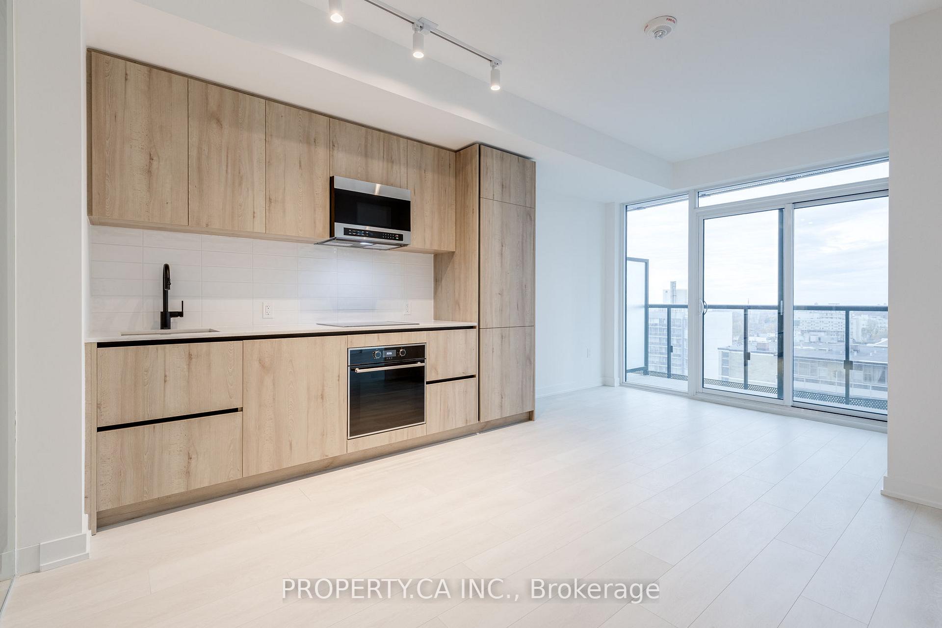 127 Broadway Avenue 1401